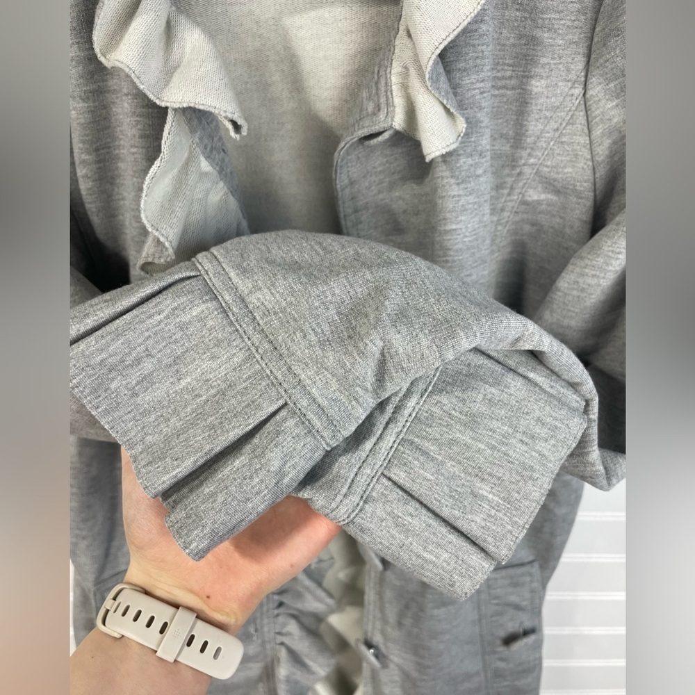 Kut from the Kloth Button Front Ruffle Gray Long Casual Jacket M GUC - Picture 11 of 16